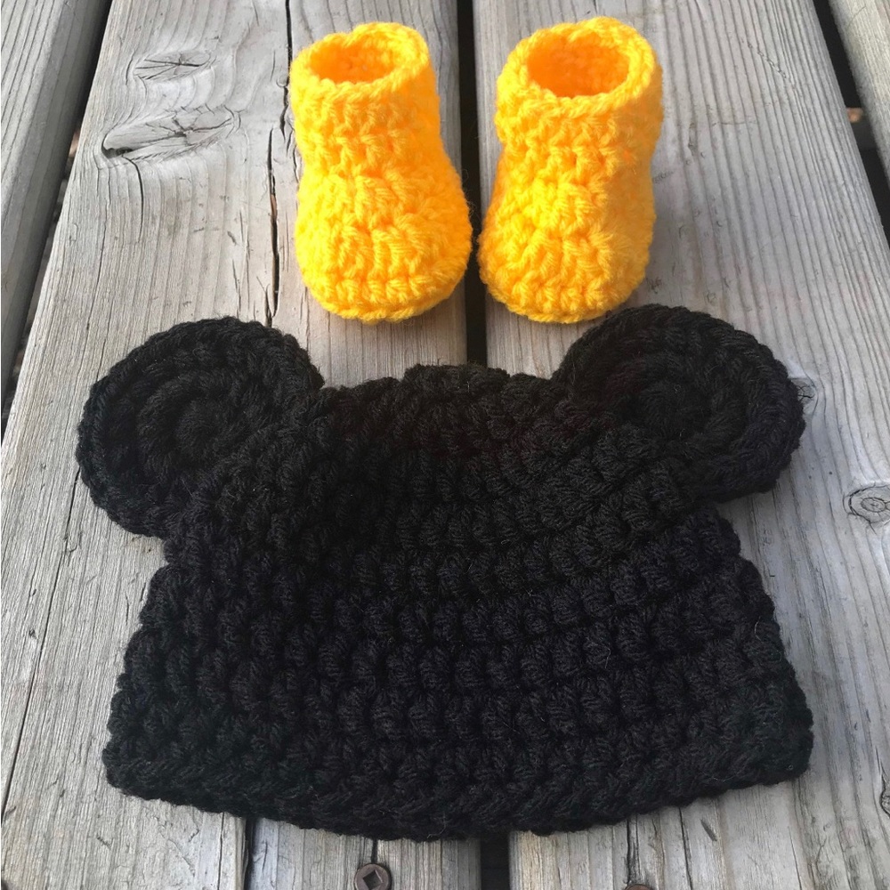 Mickey hat and booties 6-12 mo. Baby